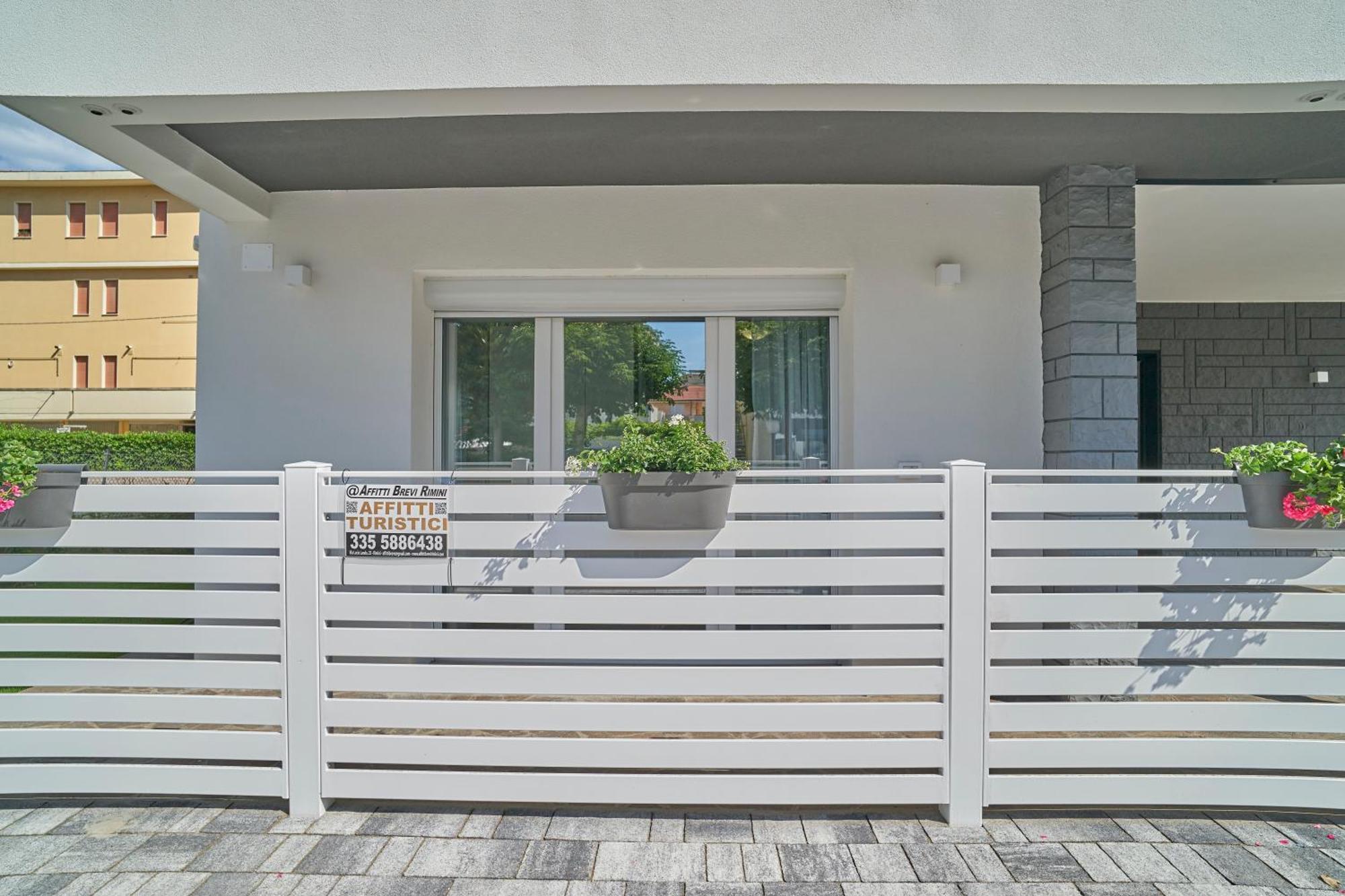 Villa Borghesi Suites Fronte Mare Rimini Exterior foto