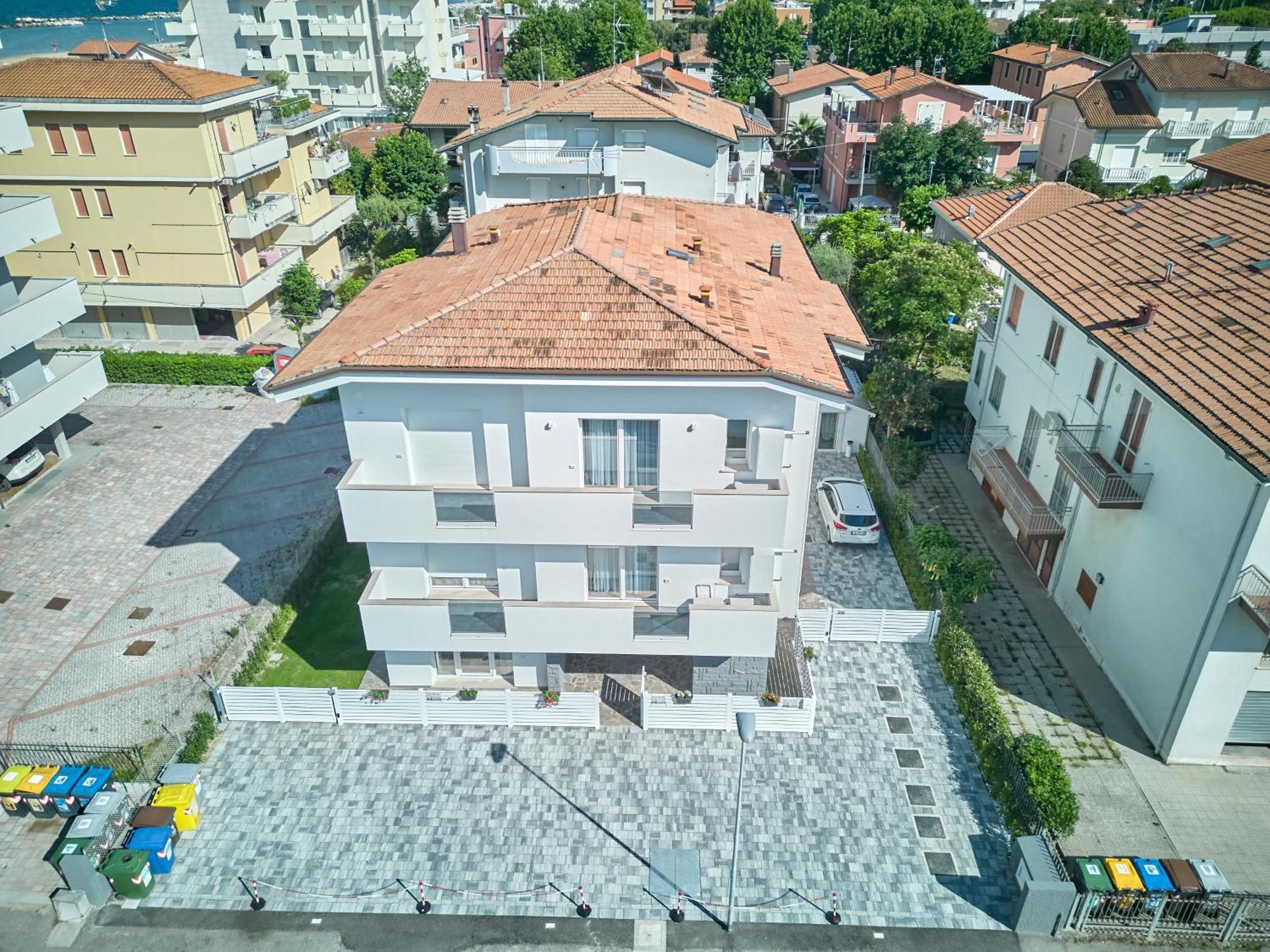 Villa Borghesi Suites Fronte Mare Rimini Exterior foto